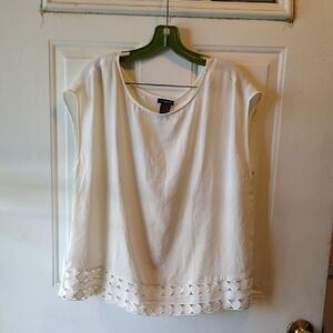 Ann Taylor White Embellished Front Hem Women's L Sleeveless Blouse